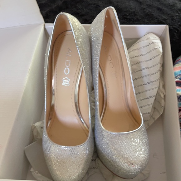 Aldo Glitter Pumps ✨ - Picture 3 of 4